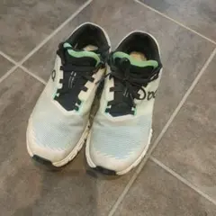 onスニーカー24