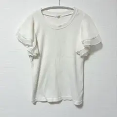 肩フリルTシャツ