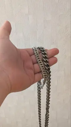 ブレスレットとネックレス2点セット