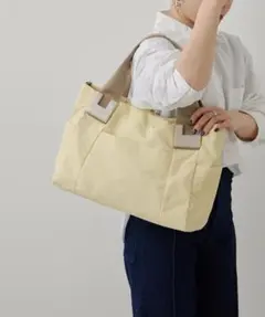 イアパピヨネ 樹脂パーツトートバッグ ショルダーバッグ 2way イエロー M