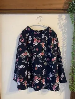 美品★INGNI★上品花柄スカート★ネイビー★サイズM