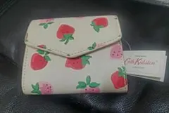 Cath Kidston いちご柄 三折り財布　新品未使用品　ぷりん様用のサムネイル
