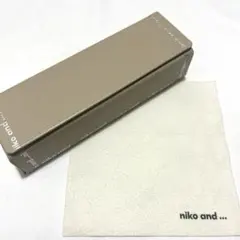 JINS×Niko and… コラボ メガネケース　ベージュ