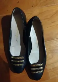 Salvatore Ferragamo ブラック パンプス