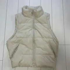 ベージュ ダウンベスト ノースリーブ