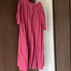 a-koloni 鮮やかなピンクのロングシャツワンピースのサムネイル