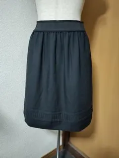 かわいい　組曲　黒　ひざ丈スカート