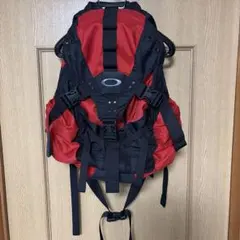 OAKLEY オークリー リュック バックパック レッド×ブラックのサムネイル