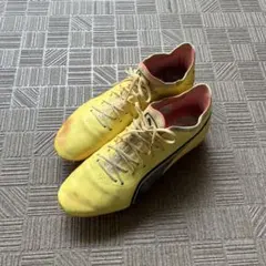 PUMA サッカーシューズ イエロー
