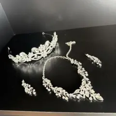 ブライダルアクセサリーセット ティアラ ネックレス ピアス