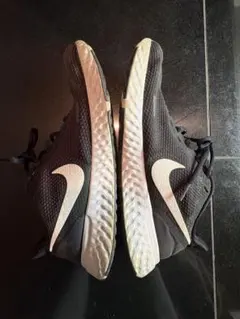 Nike ランニングシューズ ブラック Revolution