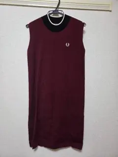 FRED PERRY バーガンディ ニットノースリーブワンピース