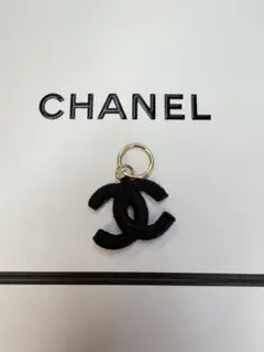 CHANEL ココマーク チャーム ブラック - メルカリ
