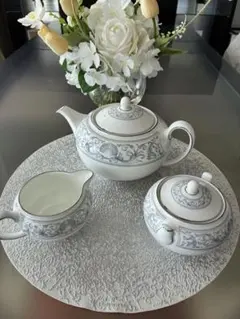 3点ウェッジウッド ドルフィンホワイト ティーポット　クリーマー　シュガー