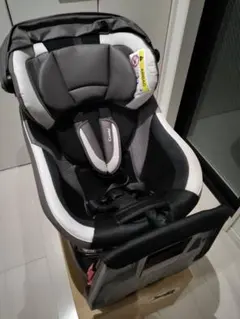 コンビ チャイルドシート ネルーム NEROOM 180度回転