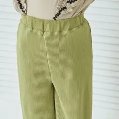 ライトグリーン プリーツ ロングパンツ 120cm