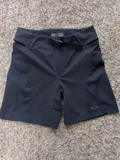 OAKLEY オークリー ショートパンツ ブラック JPN30のサムネイル
