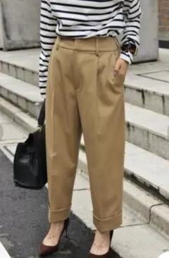 最終お値下げイエナ IENA クロップドペグトップパンツ　nobleノーブル36のサムネイル