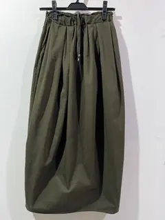 CLOCHE【USED】コクーンスカート　カーキ　Mサイズのサムネイル