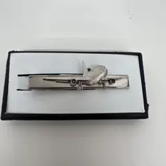 Item thumbnail for item 47d80b90-e843-4a77-a8ff-580aba893ffd