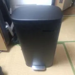 SONGMICS 足踏みゴミ箱 ブラック LTB03BK