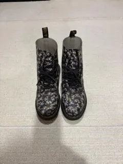 Dr. Martens フラワープリントブーツ