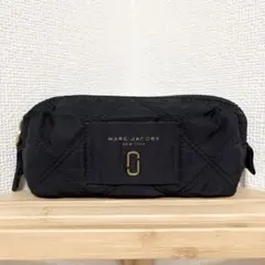 MARC JACOBS ブラックナイロンポーチ　キルティングのサムネイル