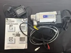 【ジャンク】Victor デジタルビデオカメラ GR-DVA20K 付属品多数⁠のサムネイル