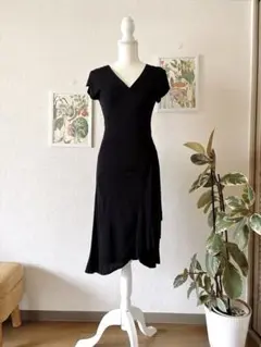 Nanette Lepore エレガントブラックドレスのサムネイル