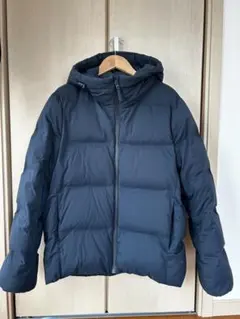 フード付きダウンジャケット