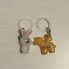 たべっ子どうぶつ　ガチャガチャ　めじるしアクセサリー　ウサギペガサス　2個セット