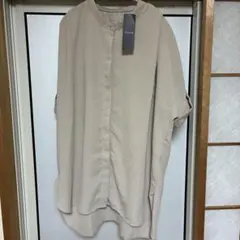 スラットジール　ベージュ　シャツのサムネイル