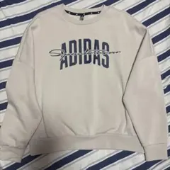adidas スウェットシャツ レディース 裏起毛 オフホワイト