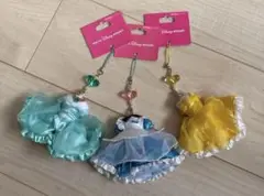 ディズニーリゾート　ディズニープリンセス　ジャスミン　アリス　ベル　キーホルダー