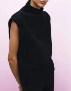 ZARA ボアニットベスト　黒　Sサイズ