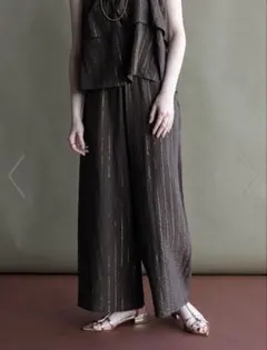 【新品・未使用】ダークブラウン ストライプ ワイドパンツ Vin アダムエロペ