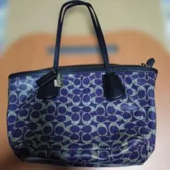 黒ショルダーバック