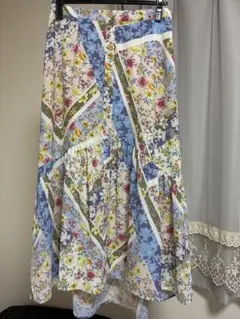 グレースコンチネンタル　花柄 フレアロングスカートのサムネイル