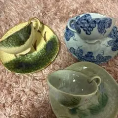 陶器製カップとソーサーセット