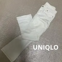 UNIQLO ホワイトフレアデニムパンツ