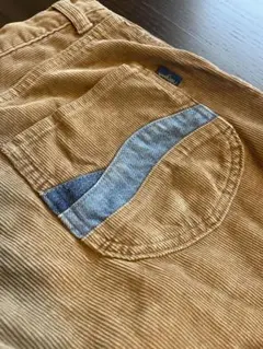 Nasngwamコーデュロイパンツ