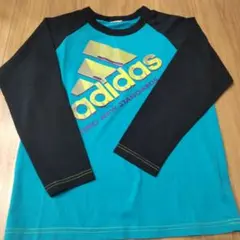 アディダス　長袖Tシャツ　130cm　キッズ