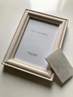 Item thumbnail for item f393b8aa-2f21-4d3b-b715-ec84729a25d6