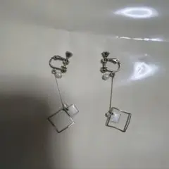 レディース　イヤリング ゴールド