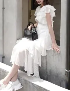 【お値下げ中！】ダズリンdazzlin バリエフルイドワンピース