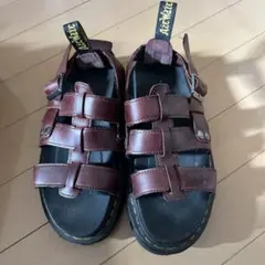 Dr.Martensブラウン フラワーエンボス サンダル フラワーモチーフ