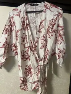 ZARA 花柄トップス XS