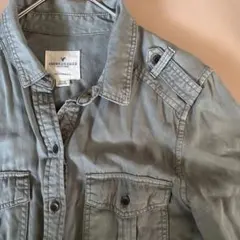 AMERICAN EAGLE カーキ　長袖シャツ　カジュアル　S y2kのサムネイル