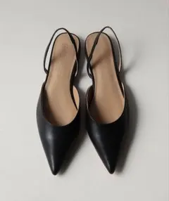ODETTE E ODILE ポインテッドバックベルトフラットシューズのサムネイル