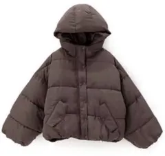 フード付き中綿ダウンジャケット